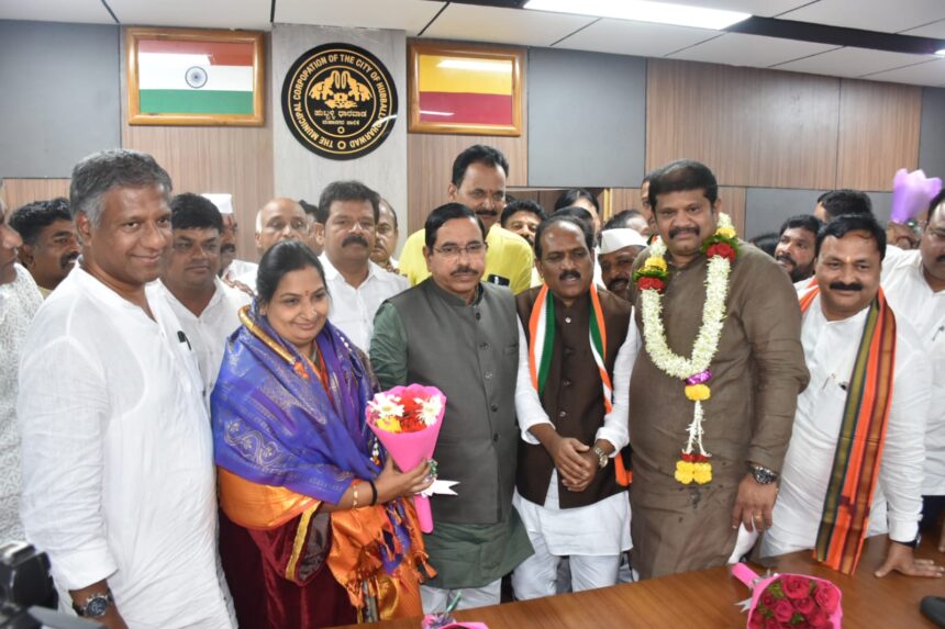 ಮೇಯರ್ ಚುನಾವಣೆಯಲ್ಲಿ ಗೆದ್ದ ಬೆಲ್ಲದ ಹಠ : ಜೋಶಿಯವರ ಶಿಷ್ಯನಿಗೆ ‘ಡೆಪ್ಯುಟಿ’ ಪಟ್ಟ