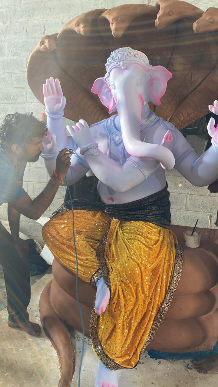 ಹುಬ್ಬಳ್ಳಿ ಚೆನ್ನಮ್ಮ ಮೈದಾನದಲ್ಲಿ ಈ ಬಾರಿ ಕೃಷ್ಣಾವತಾರಿ ಗಣಪ!