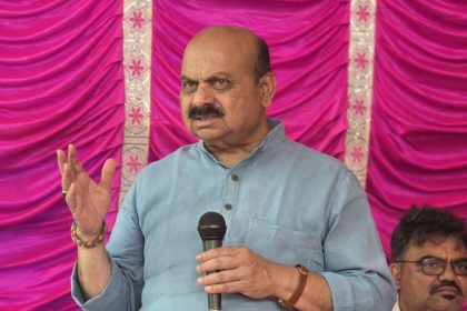 ಗೌರವ ಡಾಕ್ಟರೇಟ್  ನಿರಾಕರಿಸಿದ ಬೊಮ್ಮಾಯಿ