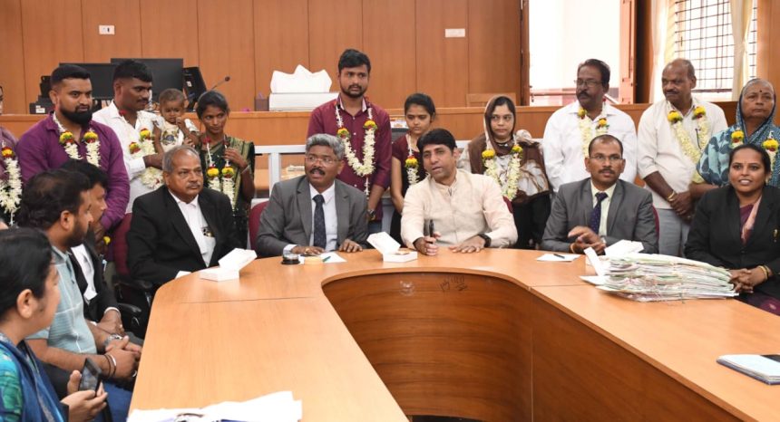 ಕುಟುಂಬ ನ್ಯಾಯಾಲಯದ ಯಶಸ್ವಿ ರಾಜಿ ಸಂಧಾನ : ಭಿನ್ನಾಭಿಪ್ರಾಯ ಮರೆತು ಒಂದಾದ 15 ದಂಪತಿಗಳು
